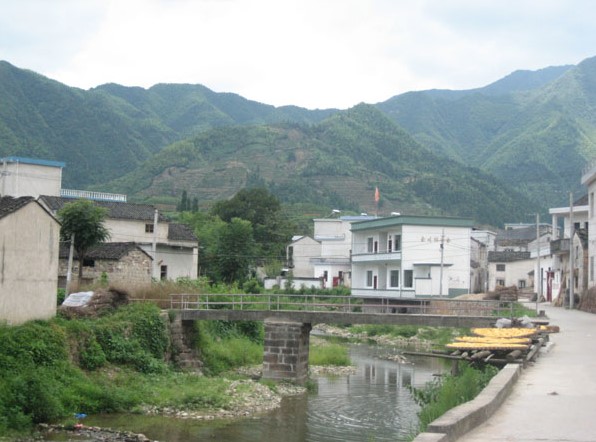 余川村(安徽省績溪縣上莊鎮下轄村)