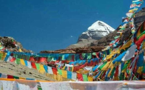 象雄佛教的發祥地岡底斯神山