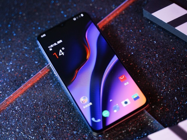 OnePlus 6T