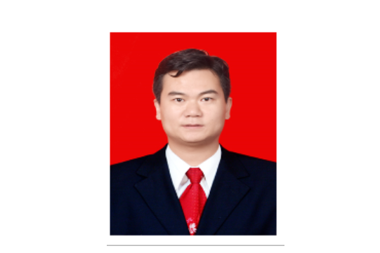 龍舟(資興市政府副市長)