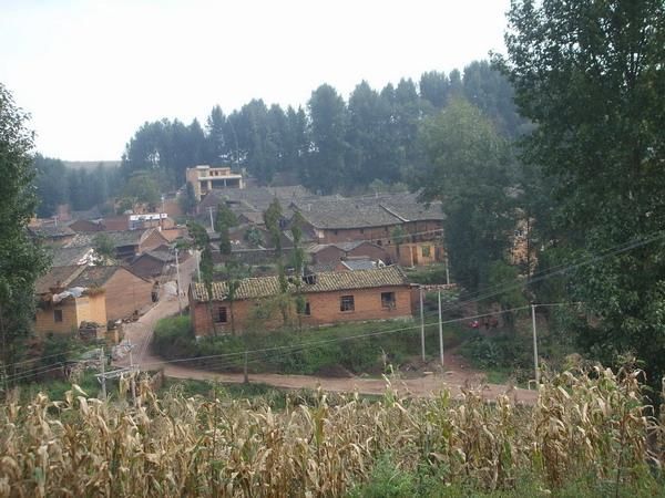 紅土寨村(雲南雙江縣勐勐鎮下轄村)