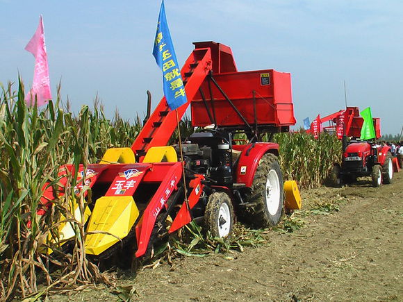 玉米收穫機械