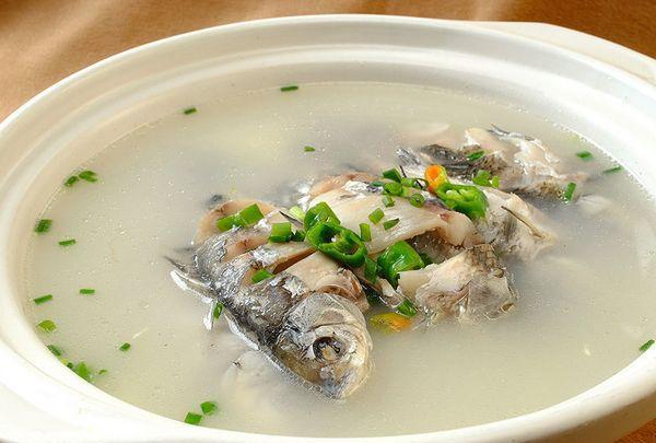 枳椇子蘿蔔鯽魚湯