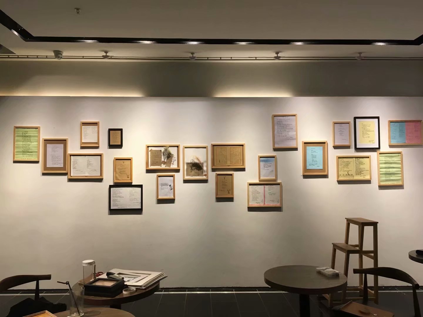 “紙的時代”書店團隊詩歌作品展。