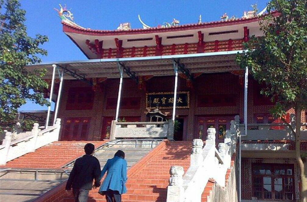 雲蓋寺(福建省惠安縣洛陽鎮寺廟)