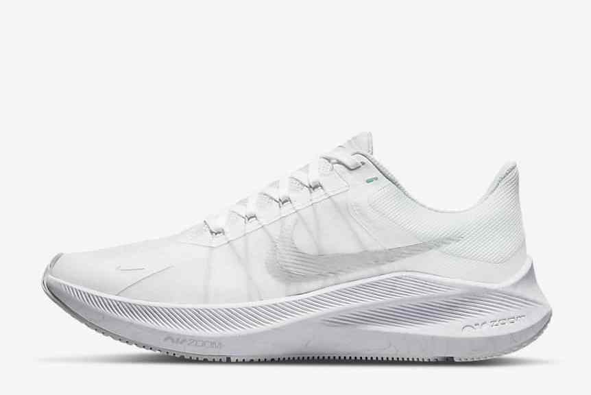 Nike Zoom Winflo 8 女子跑步鞋