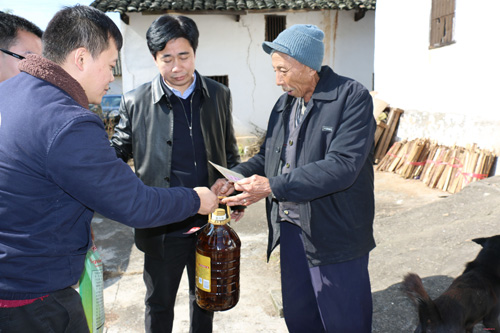 龍秀村(江西省贛州市龍南縣程龍鎮下轄村)