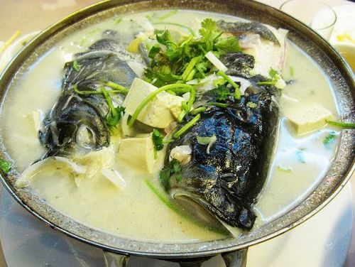 鹹魚頭豆腐湯