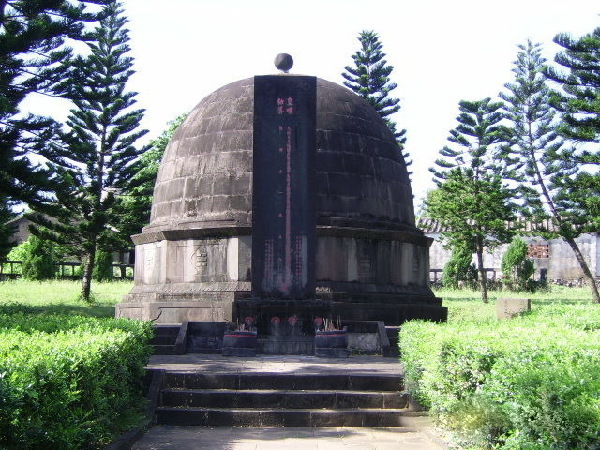 丘浚故居及墓