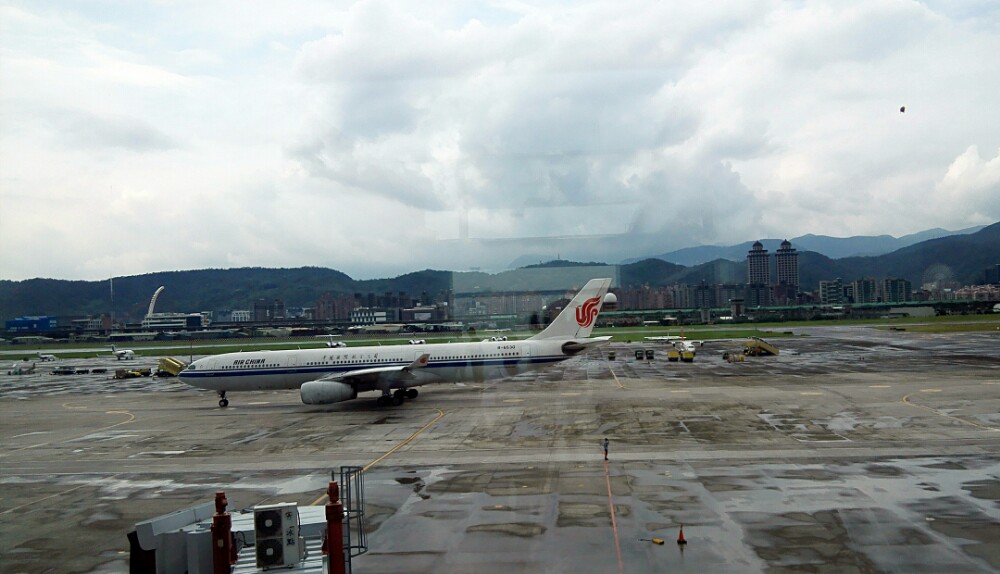 台北松山機場(松山機場（台北松山機場）)