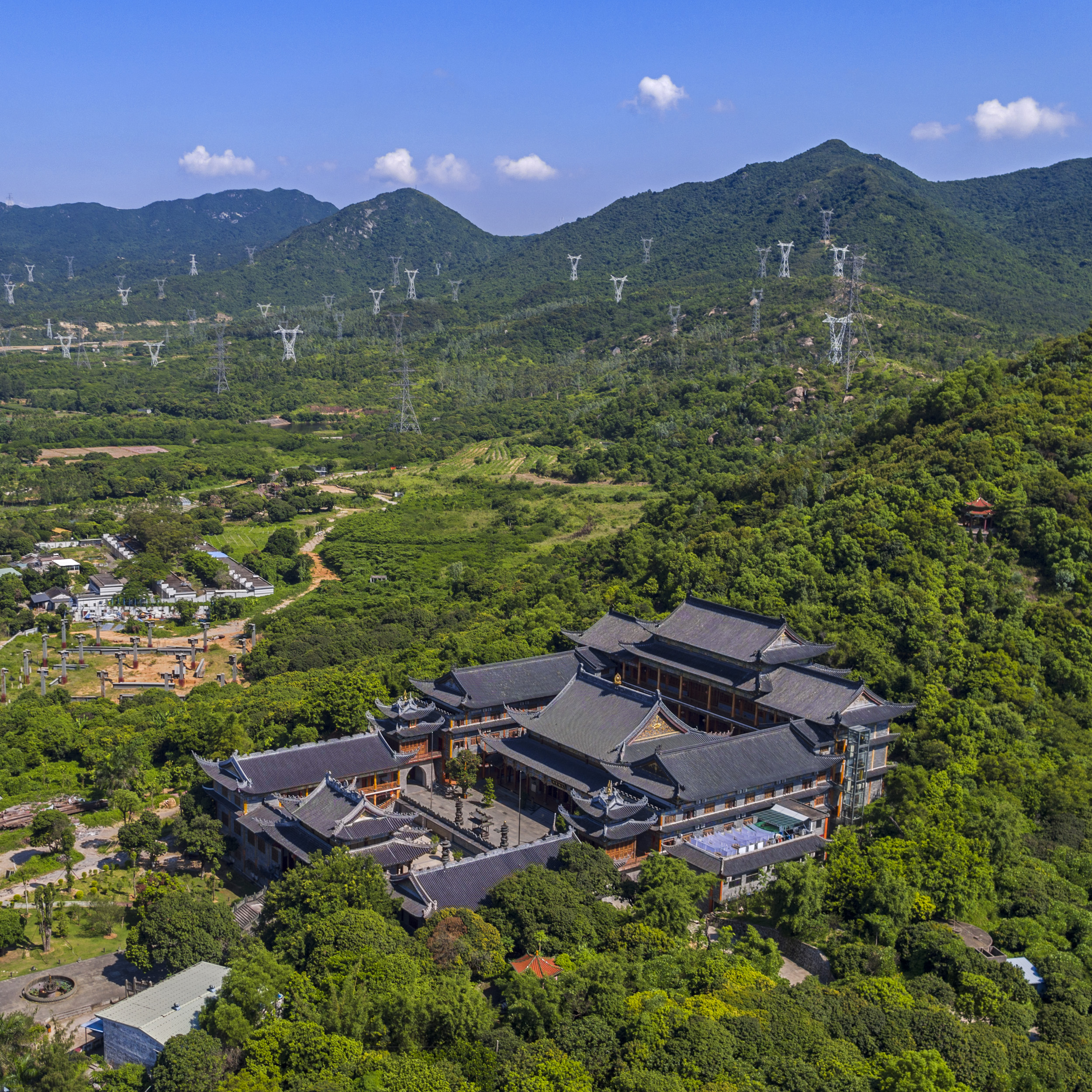 鵬城社區(廣東省深圳市大鵬新區大鵬街道下轄社區)