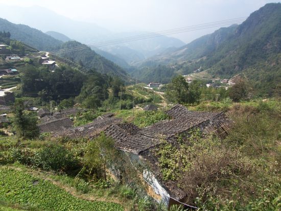 甲德村(雲南省祿勸縣撒營盤鎮下轄村)