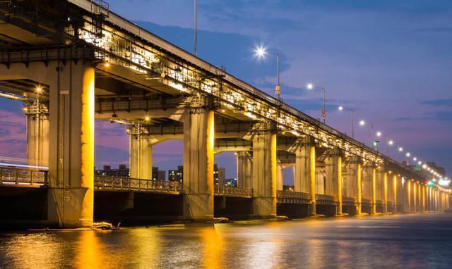 潛水橋(橋樑的種類)