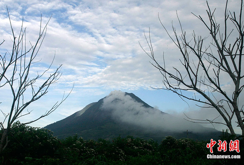 印度尼西亞錫納朋火山爆發