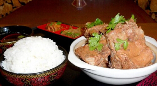 萬和春排骨米飯