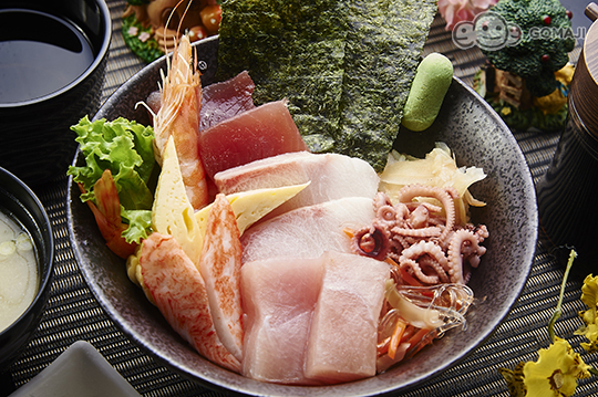 什錦海鮮丼