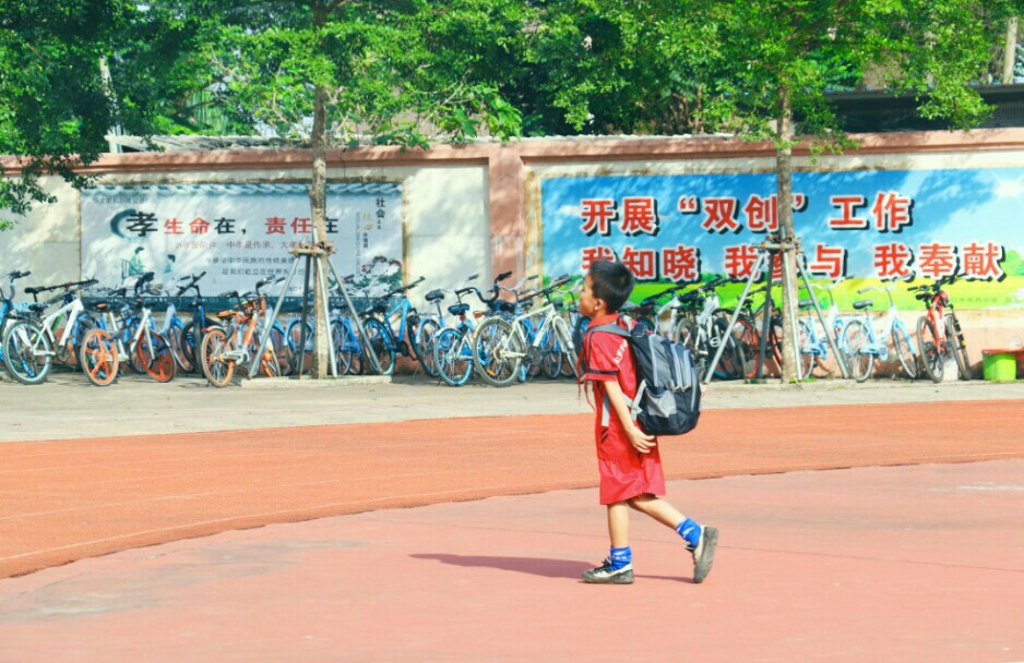 海南大學蒼鷹支教隊