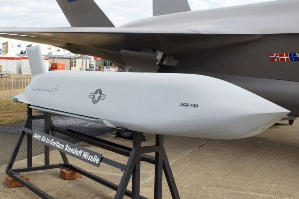 AGM-158巡航飛彈