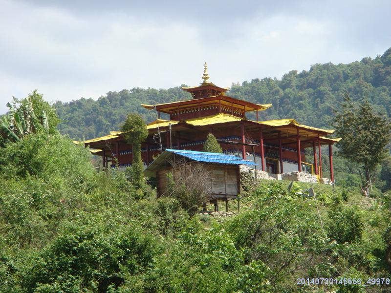 仁欽崩寺全貌