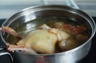 乳鴿鮑魚湯