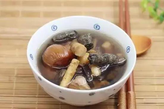 補腎海龍瘦肉湯