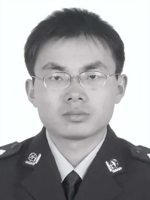 劉利(河南省鄧州市看守所原二級警長)