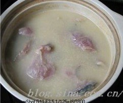 黑魚豆花煨湯