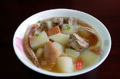 魷魚蘿蔔湯