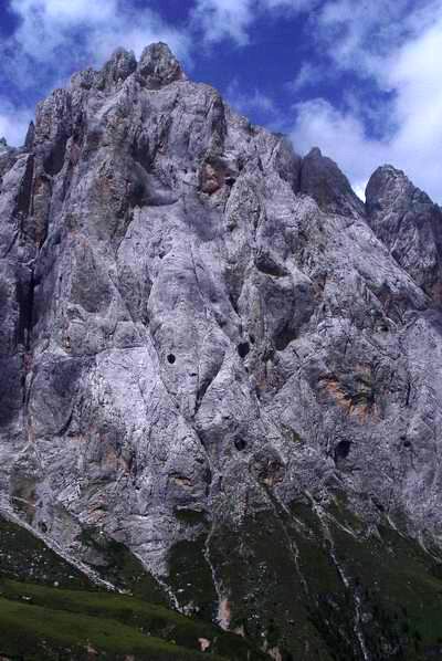 甘南迭部百里石峰