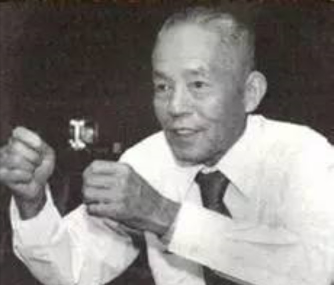 吉田忠雄