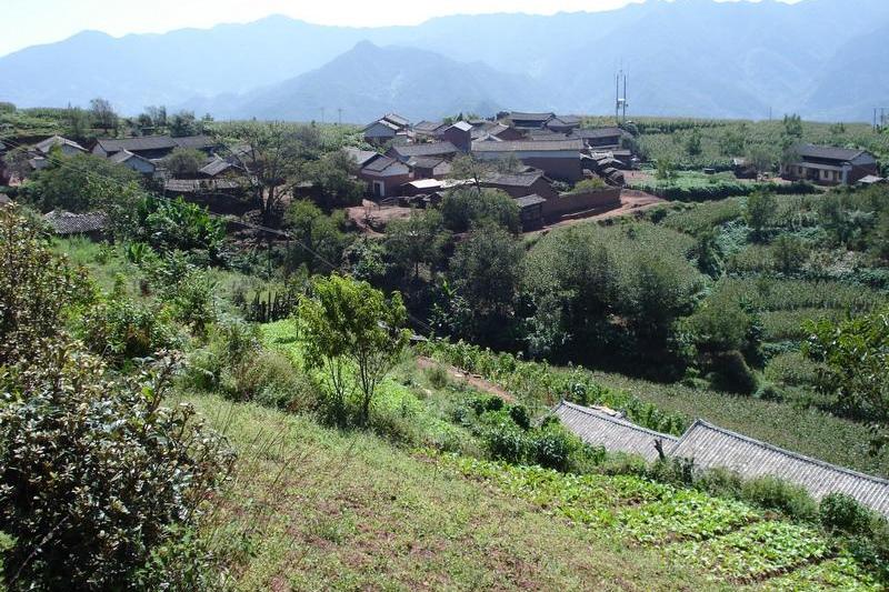 平海子村(雲南曲靖市馬龍縣馬鳴鄉下轄村)