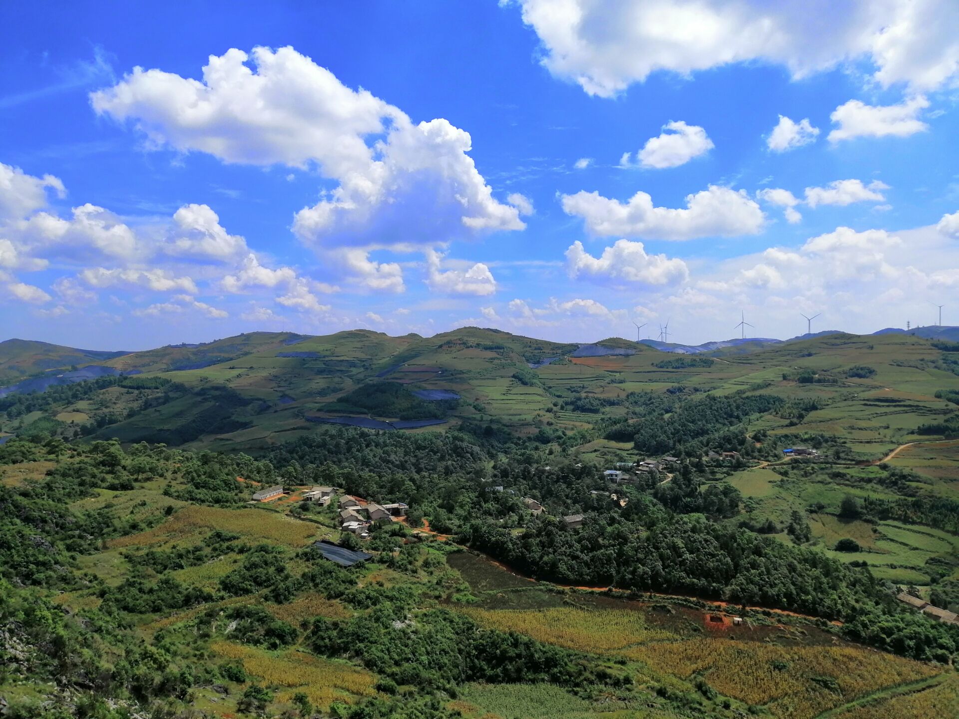 丘北縣石洞門村