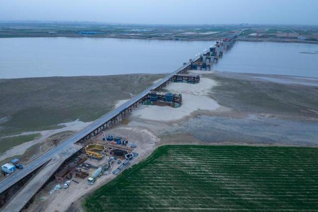 黃河特大橋(沁伊高速大橋)