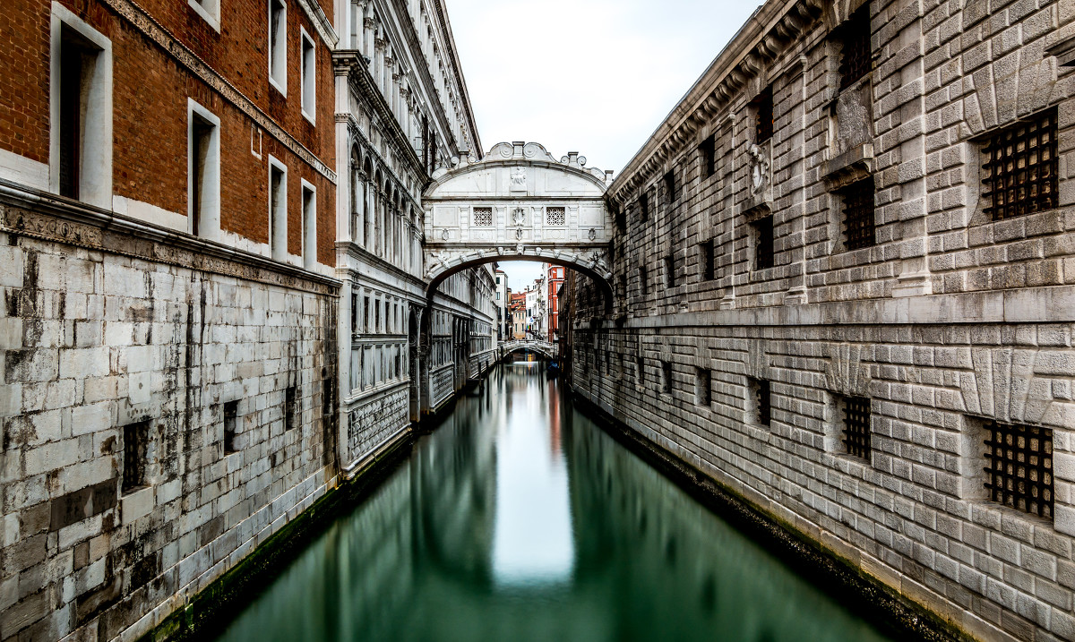 嘆息橋(英國康河嘆息橋)