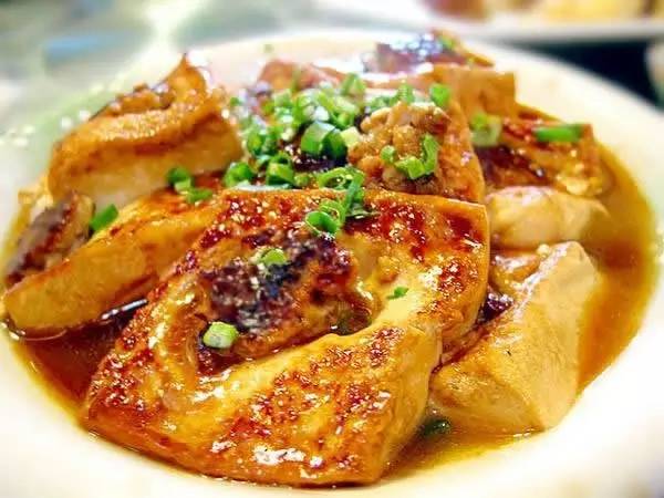 鮑汁蒸釀豆腐