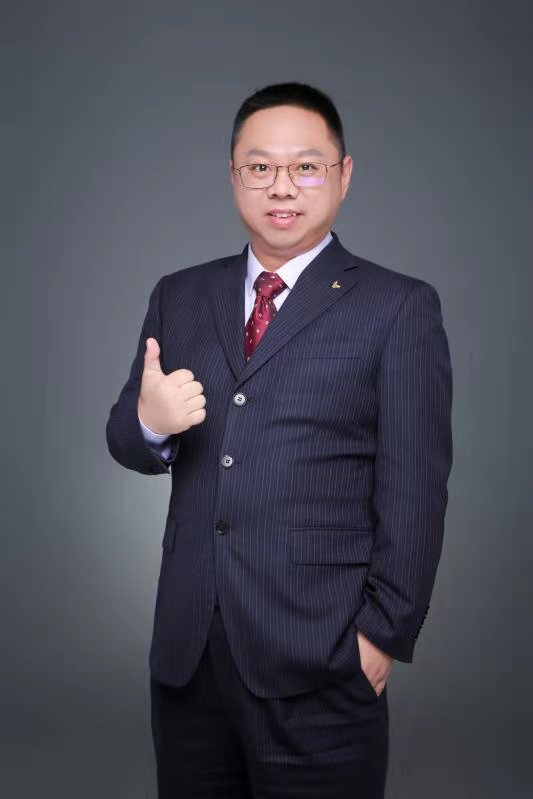 周建東(龍耀（北京）文化傳媒有限公司董事長)