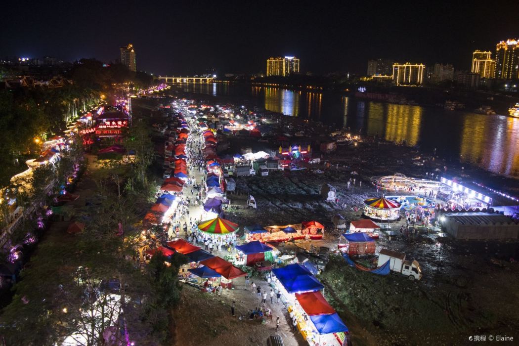 江邊夜市