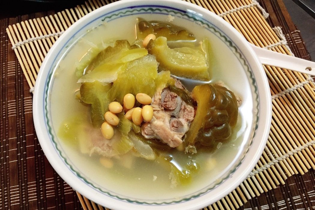 苦瓜黃豆大骨湯