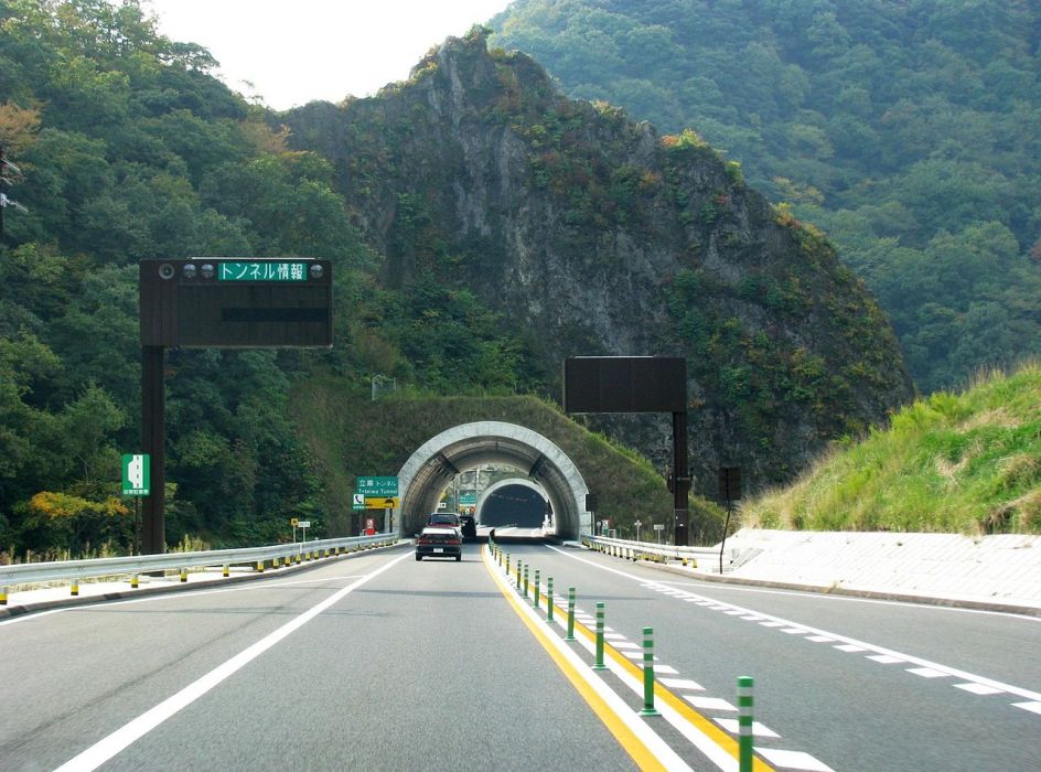 山陰自動車道