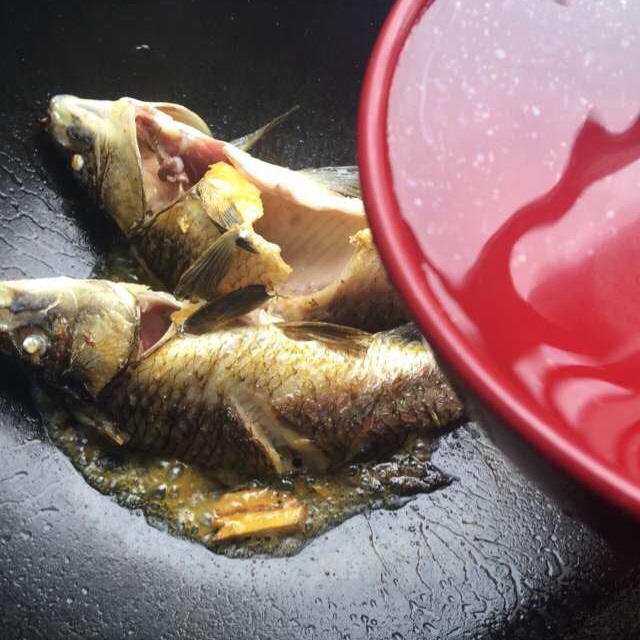 鯽魚奶白濃香豆腐湯