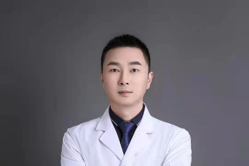 魏強(武漢悅顏醫療美容外科執業醫師)