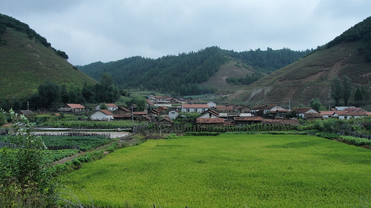 三興村(吉林省梅河口市灣龍鄉三興村)