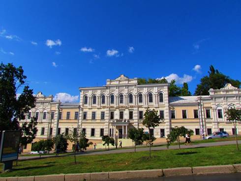 哈爾科夫國立大學