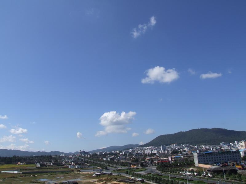 中村自然村(雲南大理永平縣龍街鎮上村村委會中村自然村)