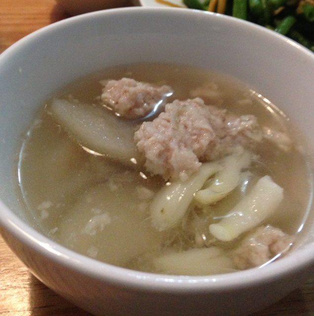 百合雪梨肉餅湯