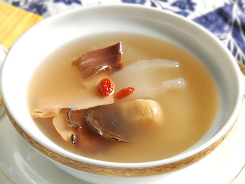 金線蓮甲魚湯