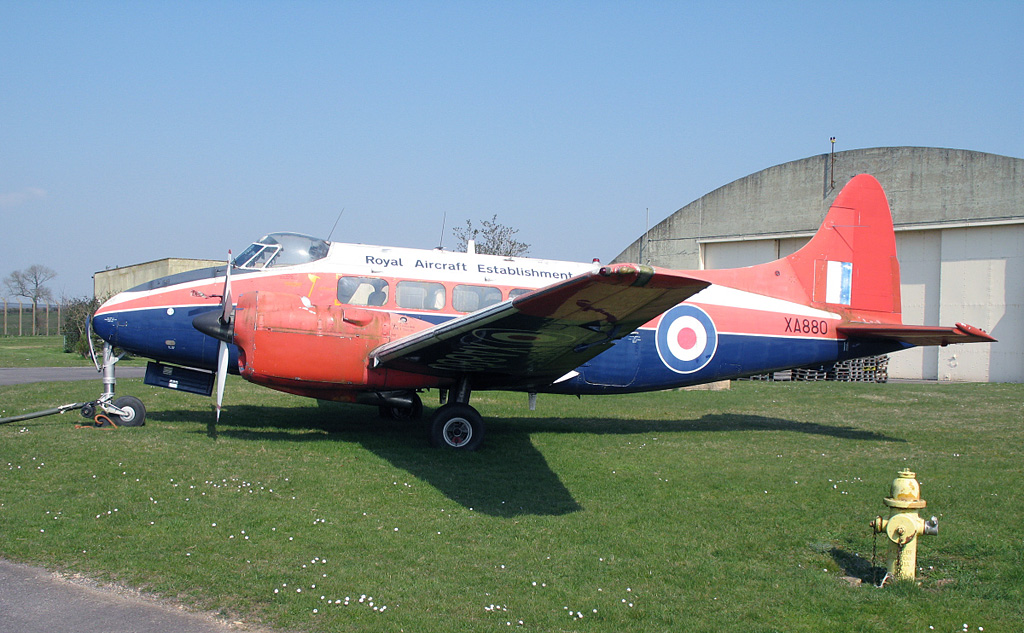 DH - 104運輸機