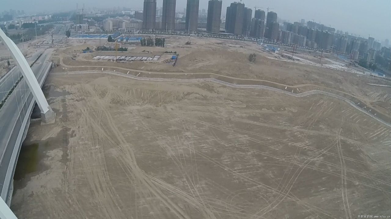 汴西湖東京大橋蓄水中