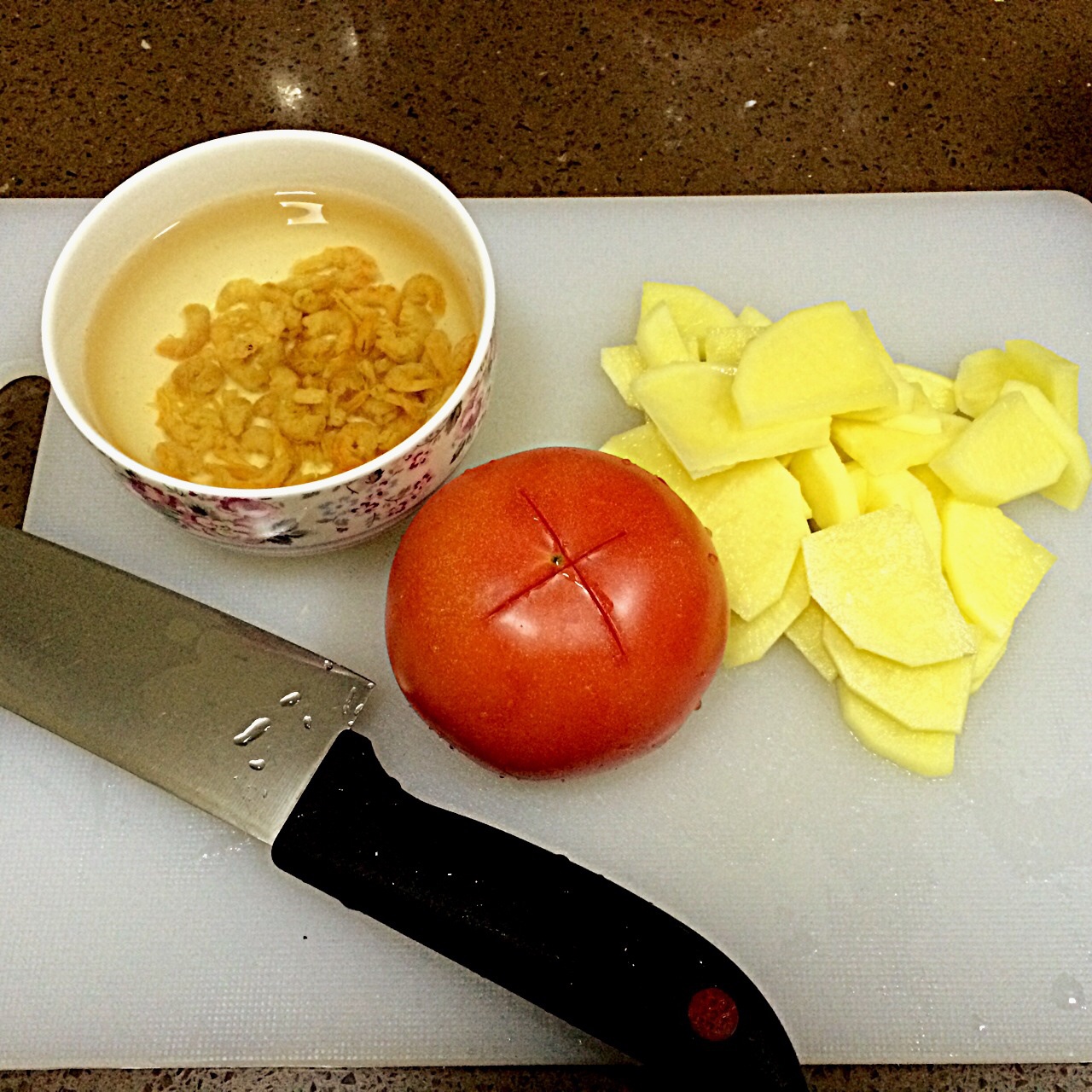 番茄海米土豆蛋湯