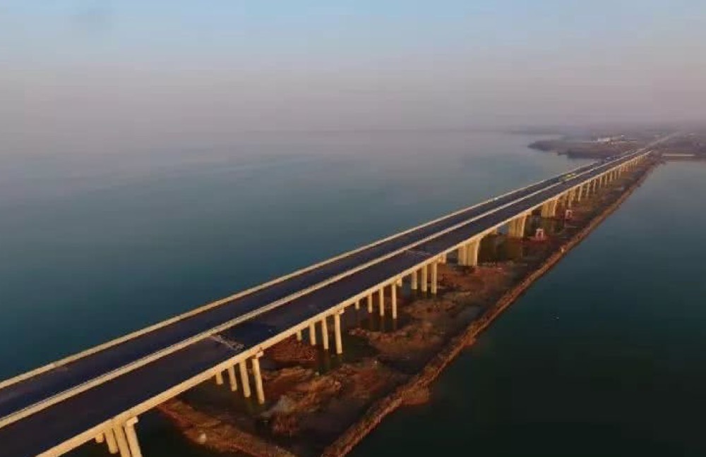 女山湖特大橋